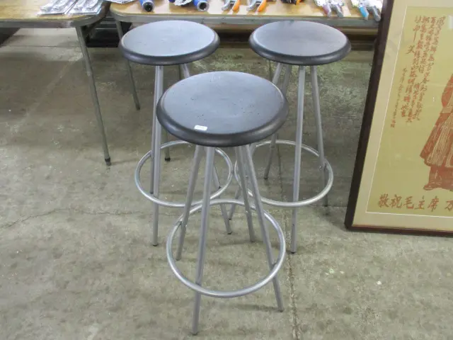 3 Stools Image 1++
